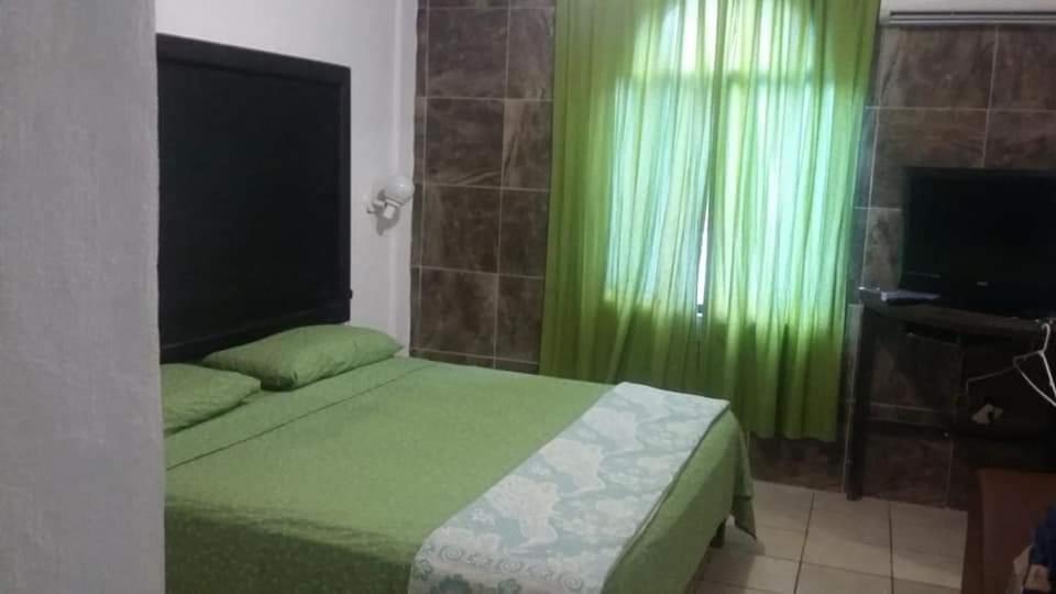 Hotel Raiz De Sierra มาทลาปา ภายนอก รูปภาพ